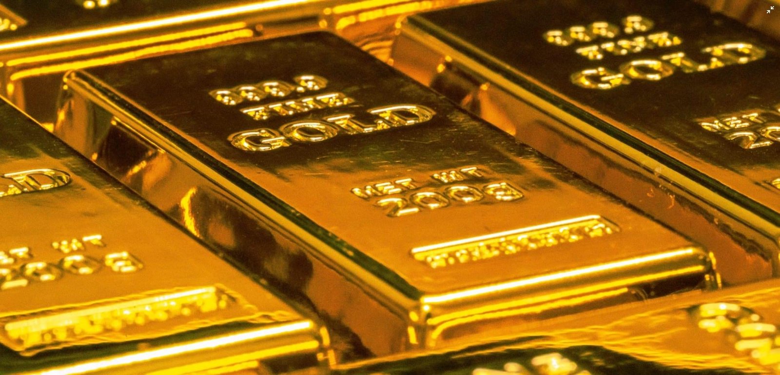 Altın belirsizlikten besleniyor, hız kesmeden yükseliyor